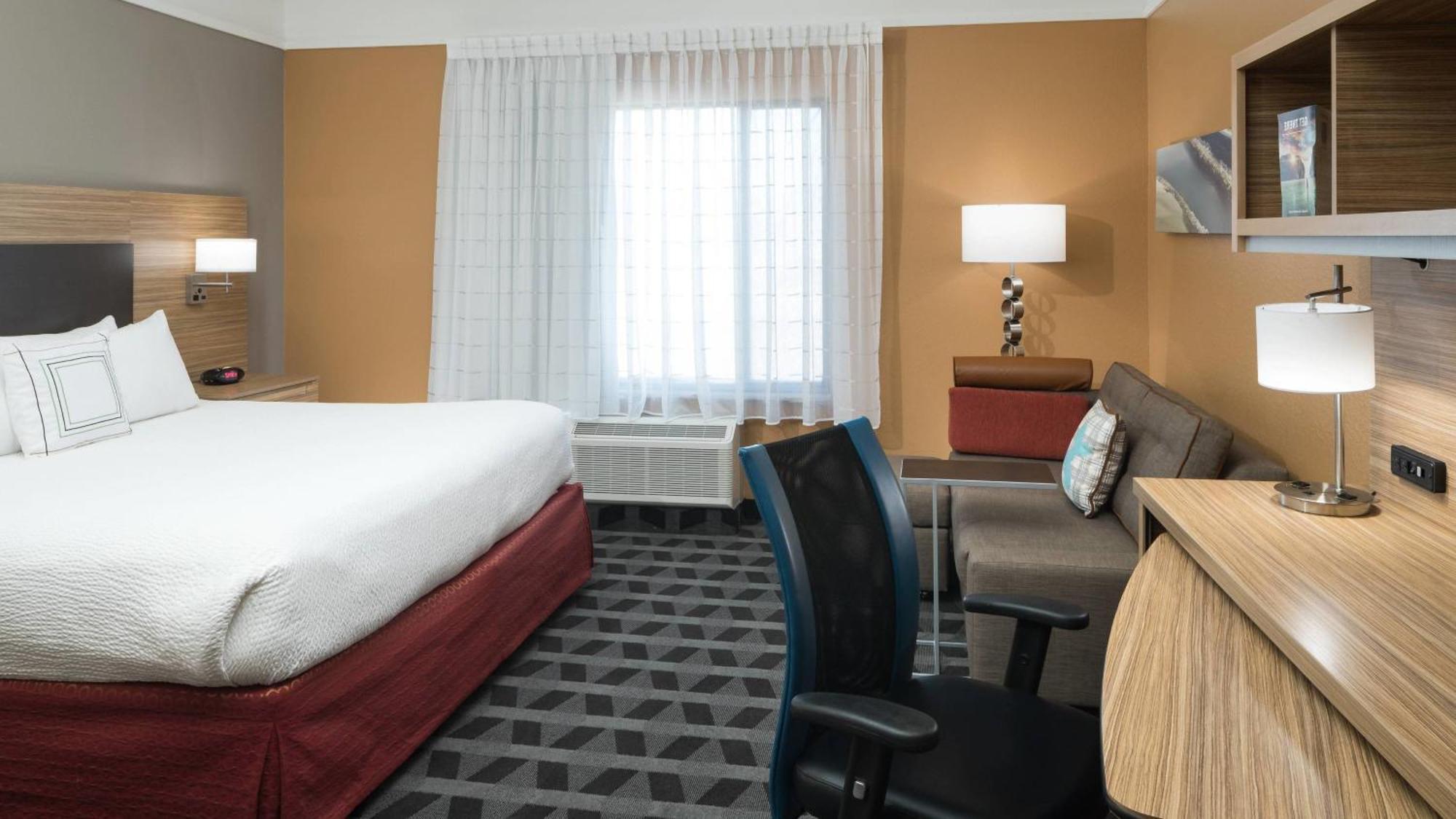Towneplace Suites By Marriott Panama City Bagian luar foto